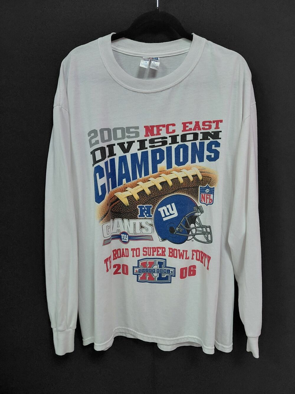 Vintage JERZEES 2005 NFC East Champions Long Sleeve T-Shirt White Size XL